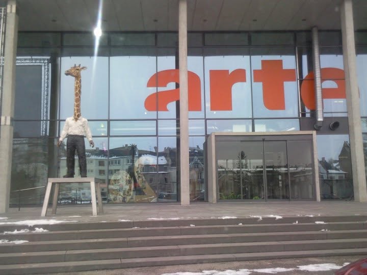 Façade du bâtiment ARTE photographiée dans l’album AES 2011.